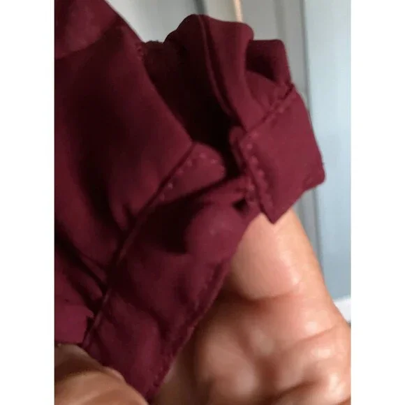 White House Black Market Sz 0 Maroon Long Sleeve Lace Insert Blouse - Picture 6 of 7